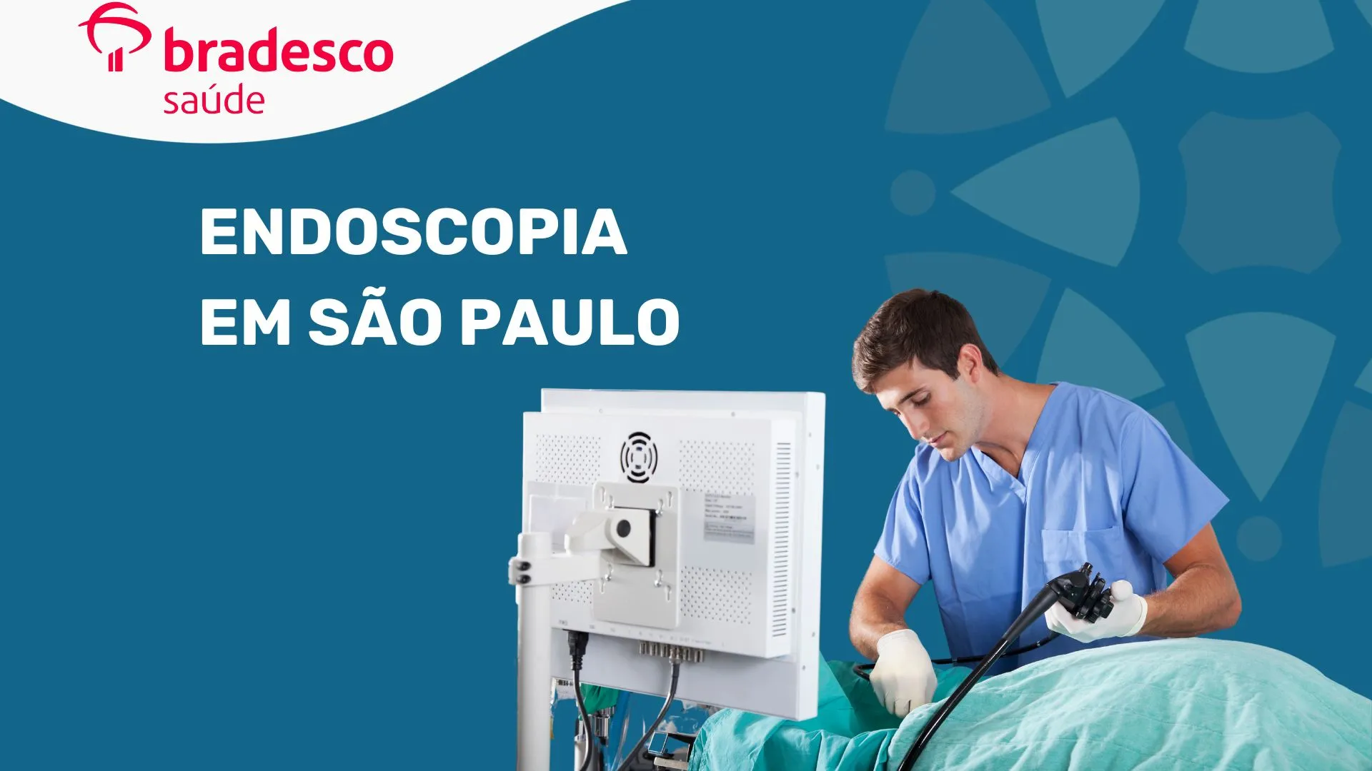 Paciente prestes a realizar endoscopia digestiva alta com sedação leve em clínica especializada de São Paulo, com cobertura pelo plano Bradesco Saúde.