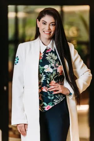 Dra. Anna Carolina Bueno